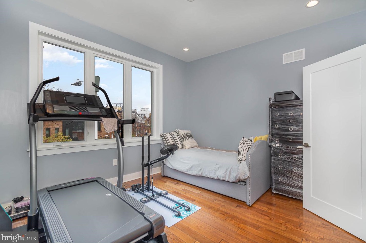 2237 Essex St, Baltimore MD  21231-3213 exterior