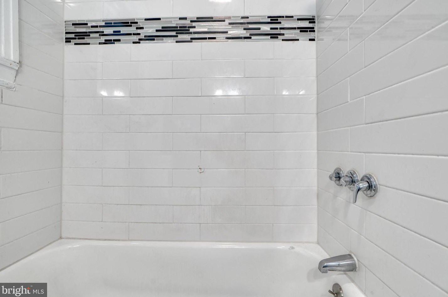 3332 Dudley Ave, Baltimore MD  21213-1806 exterior