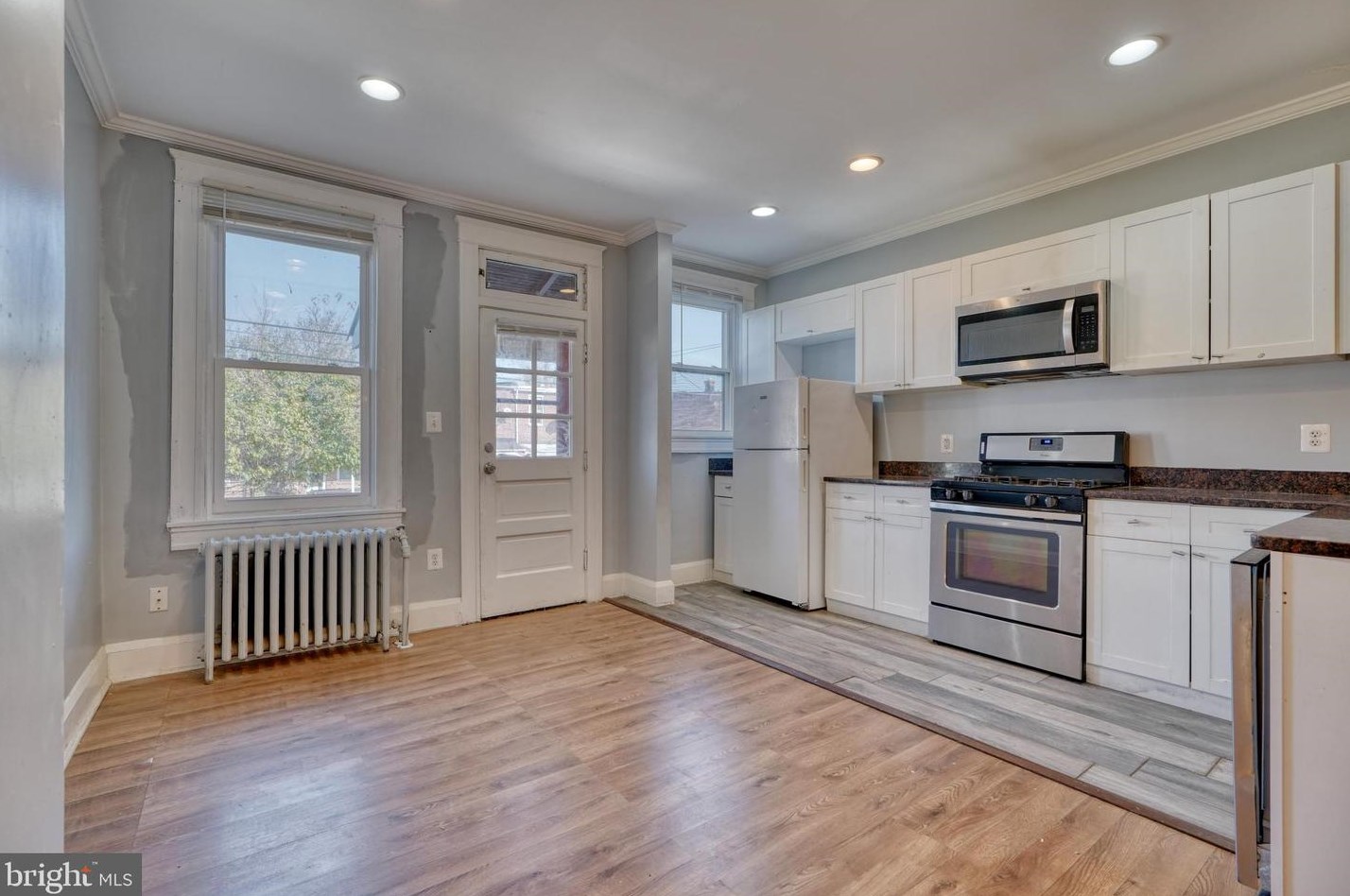 3332 Dudley Ave, Baltimore MD  21213-1806 exterior