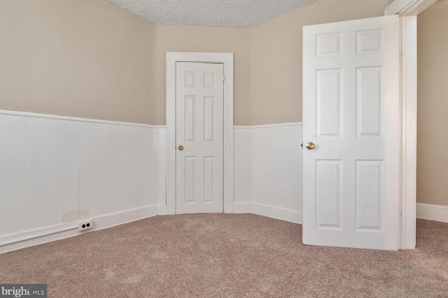 2919 Fleetwood Ave, Baltimore MD  21214-1409 exterior