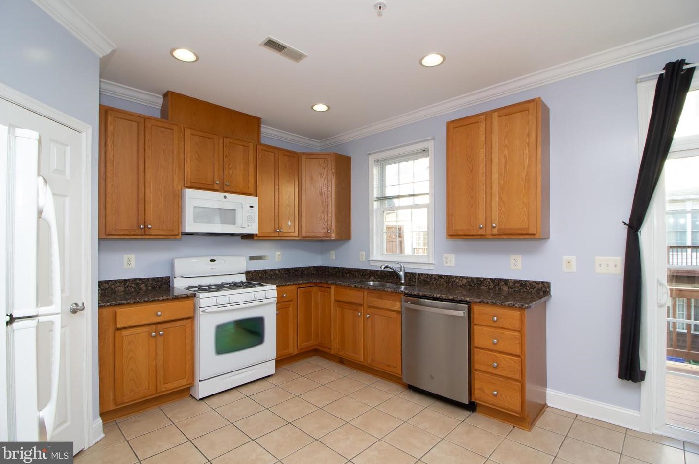 320 Scott St, Baltimore MD  21230-2105 exterior