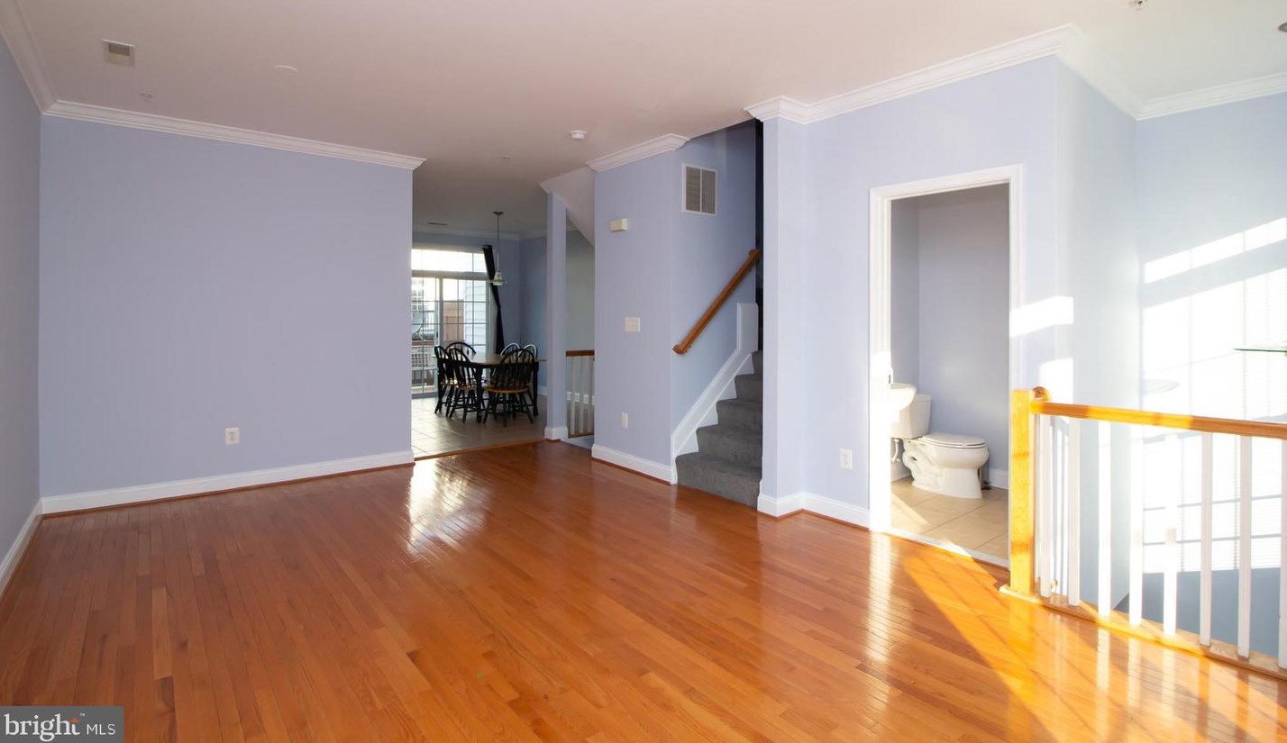 320 Scott St, Baltimore MD  21230-2105 exterior