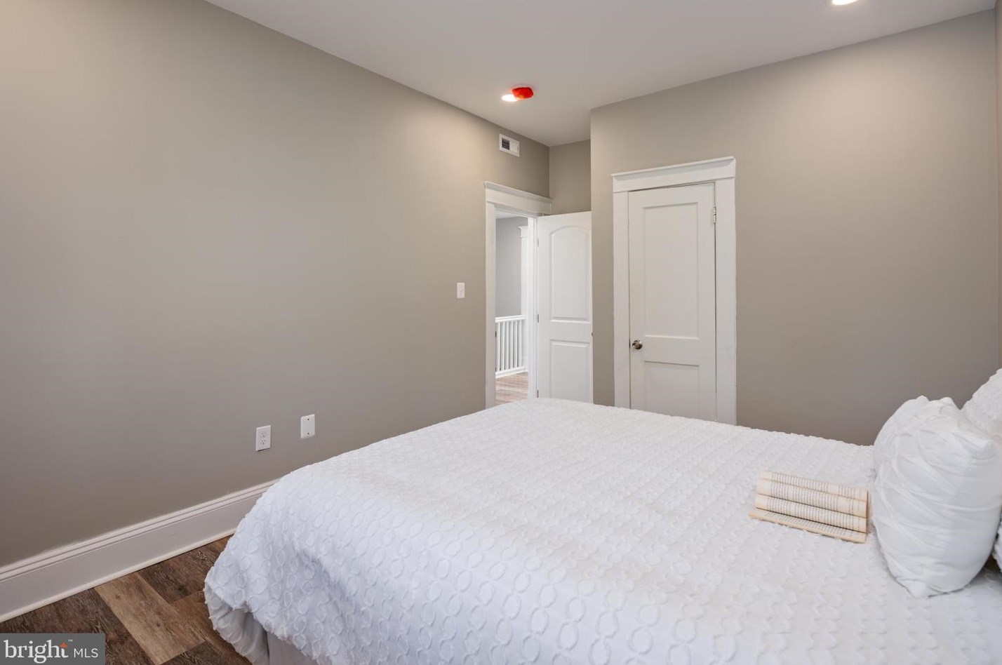 566 Radnor Ave, Baltimore MD  21212-4503 exterior