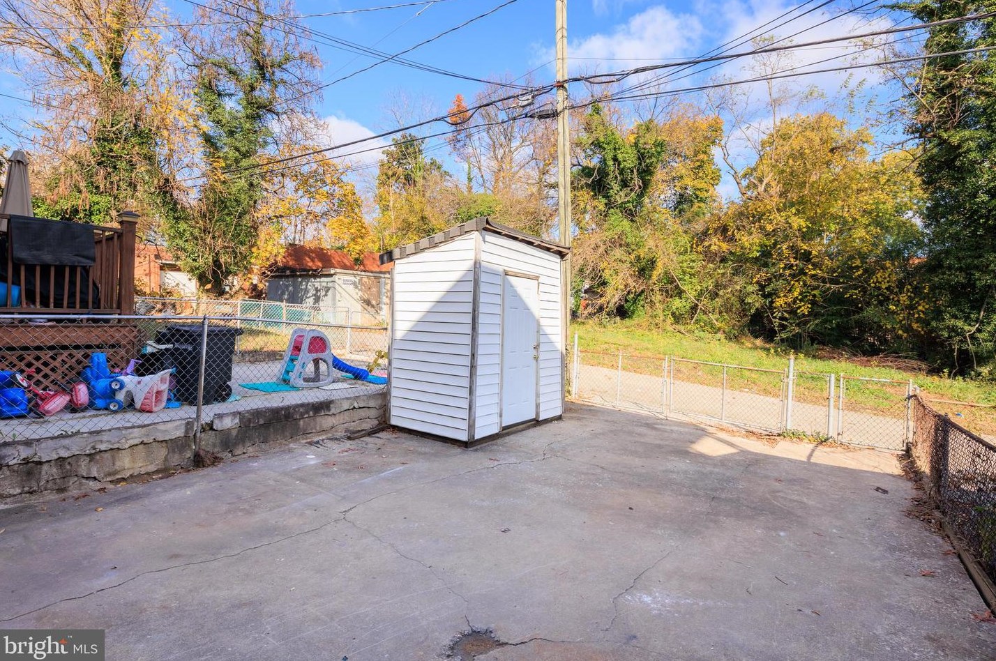 566 Radnor Ave, Baltimore MD  21212-4503 exterior