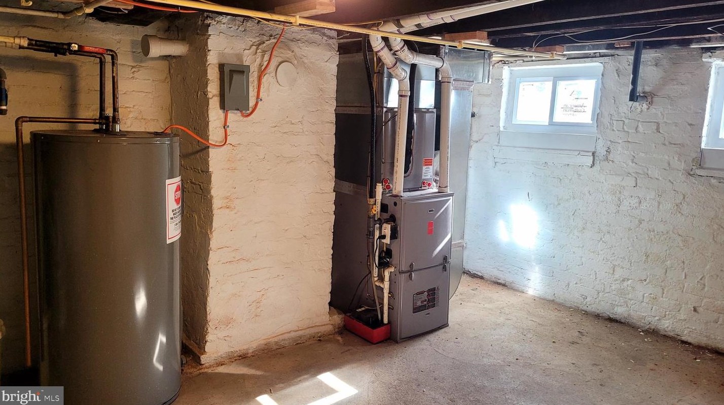 454 23rd St, Baltimore MD  21211-3205 exterior