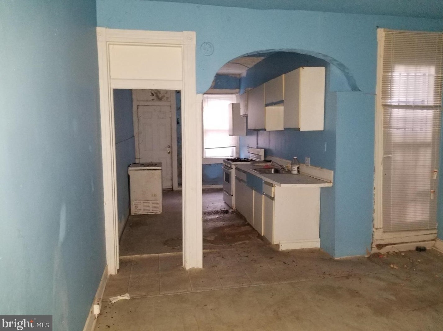 813 Appleton St, Baltimore MD  21217-1026 exterior