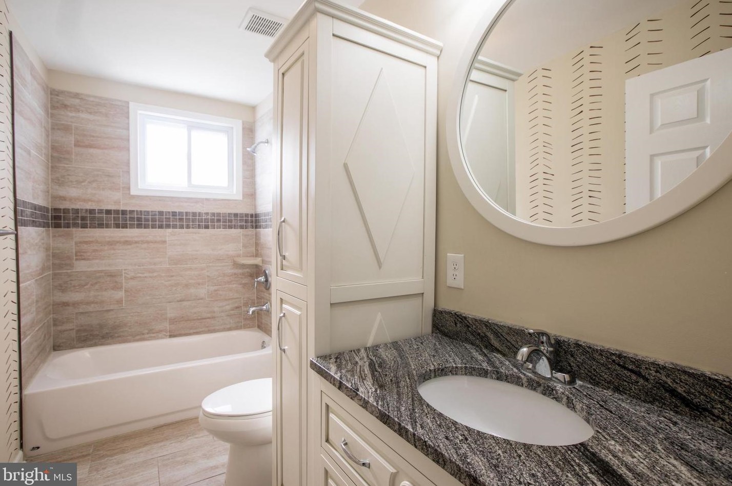 3930 Frisby St, Baltimore MD  21218-1905 exterior