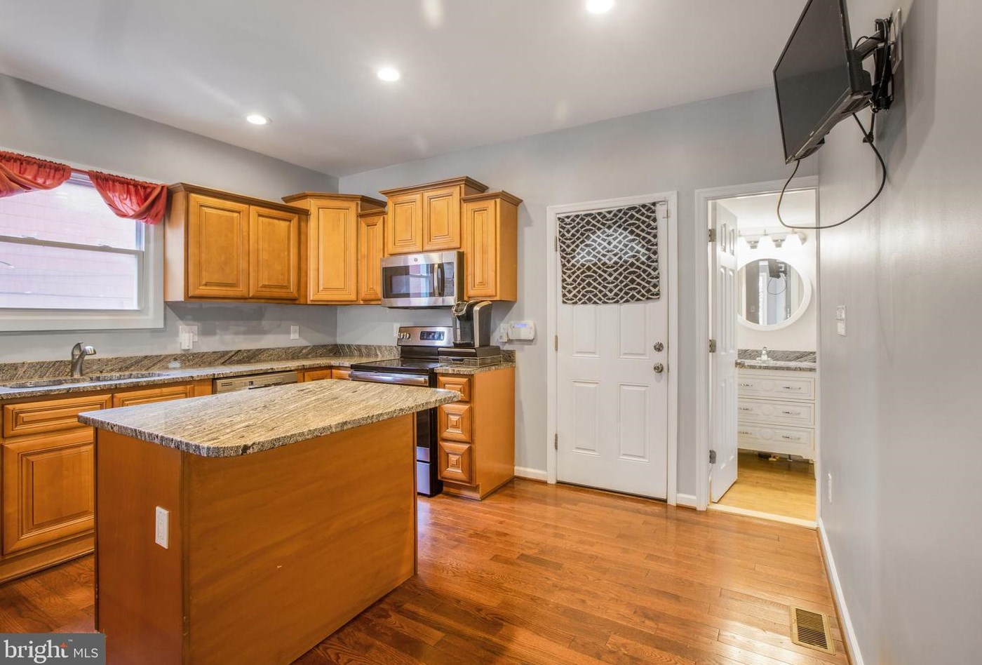 3930 Frisby St, Baltimore MD  21218-1905 exterior