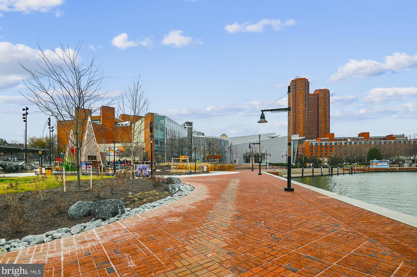 675 President St, Baltimore MD  21202-4507 exterior