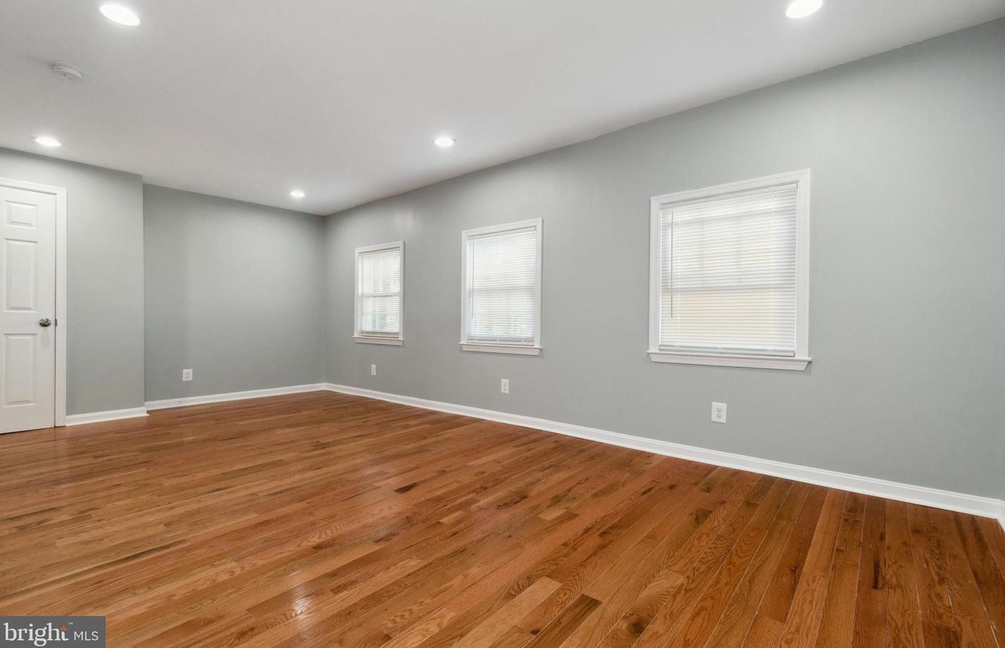 3411 Pinkney Rd, Baltimore MD 21215-3419 exterior