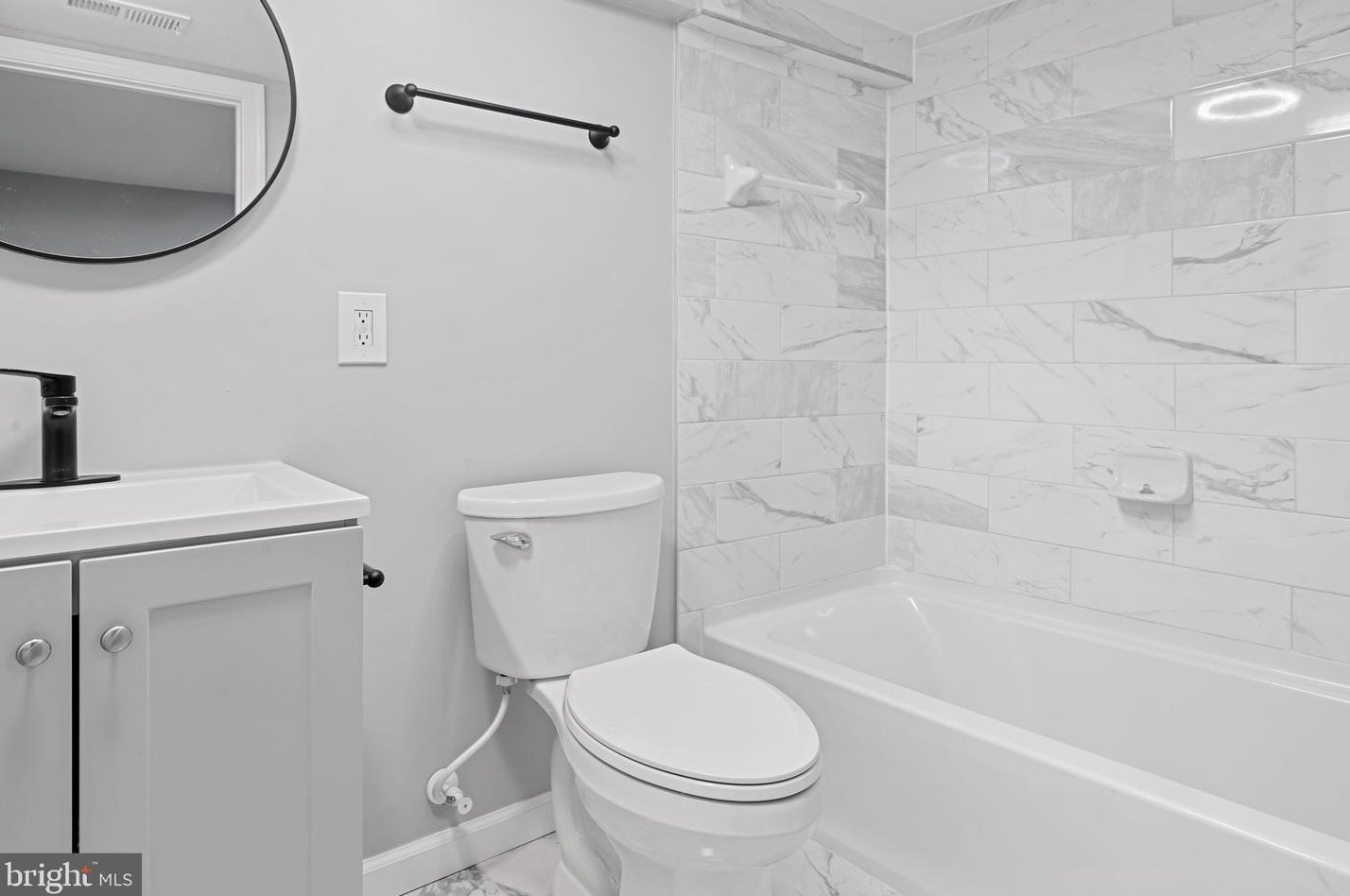 9 Hilton St, Baltimore MD  21229-3723 exterior