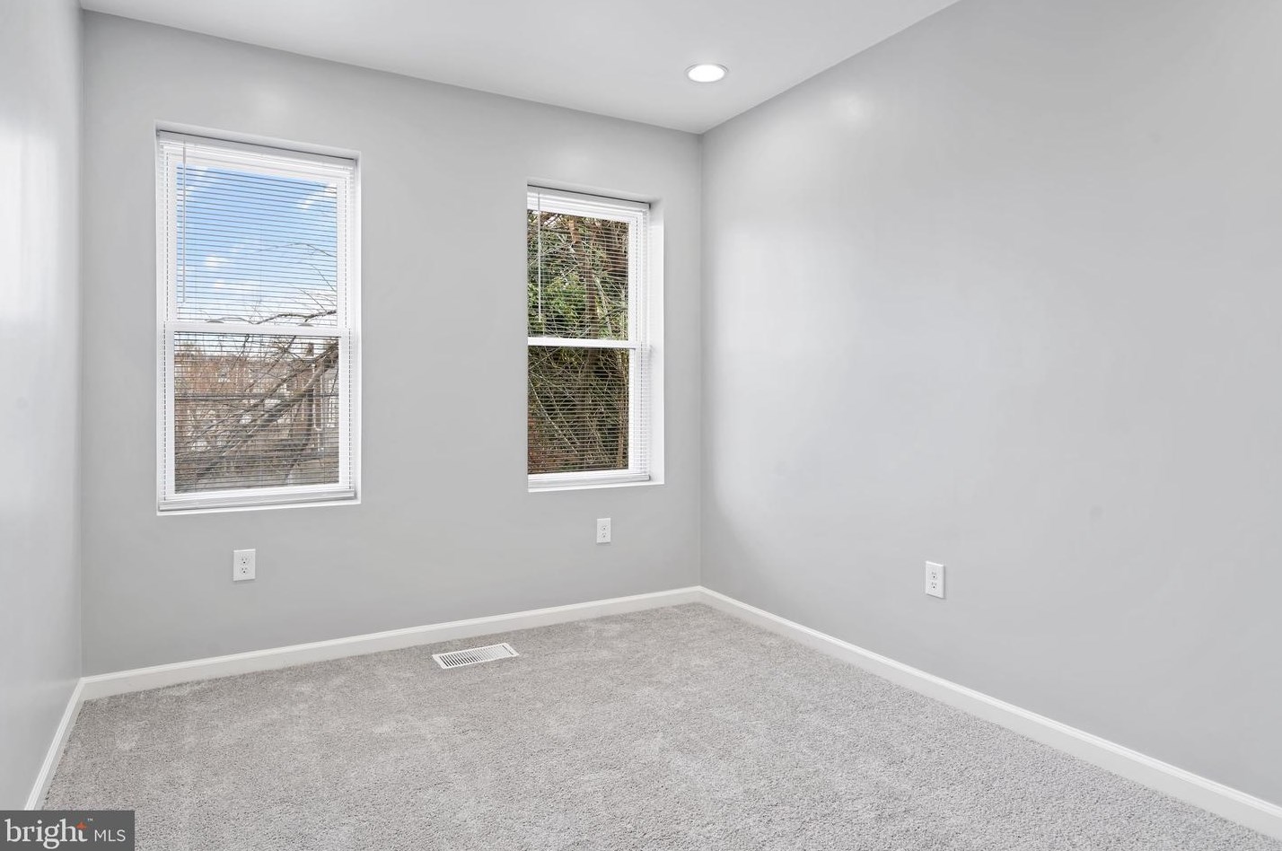 9 Hilton St, Baltimore MD  21229-3723 exterior