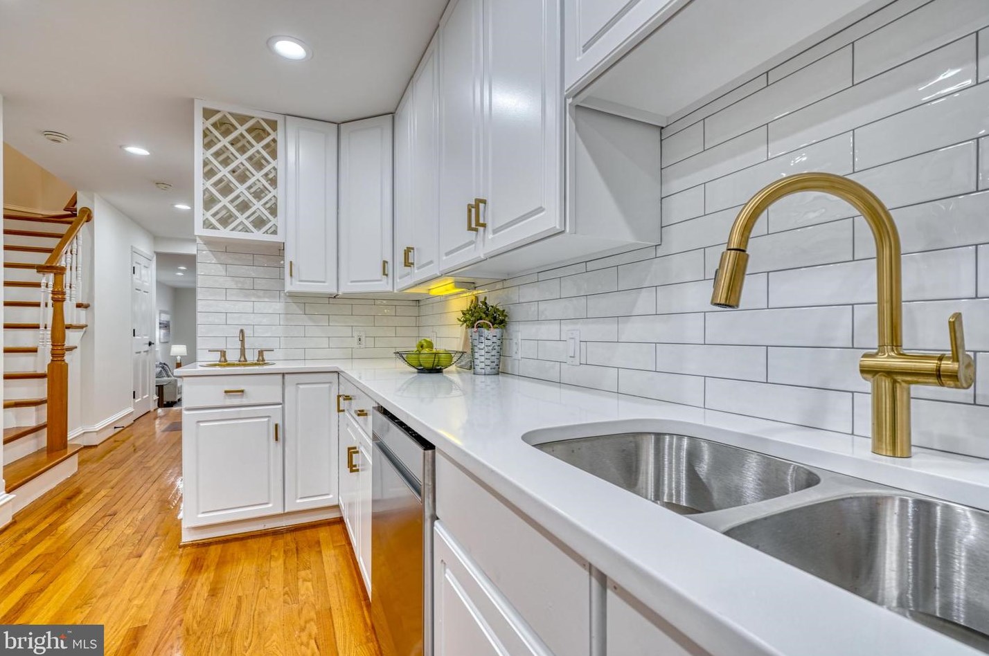 811 Sharp St, Baltimore MD  21230-3613 exterior