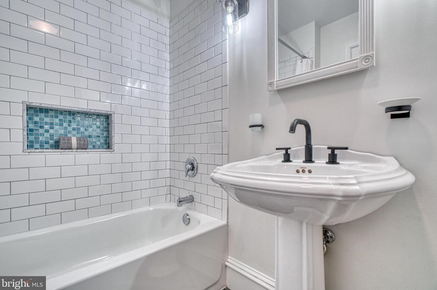 811 Sharp St, Baltimore MD  21230-3613 exterior