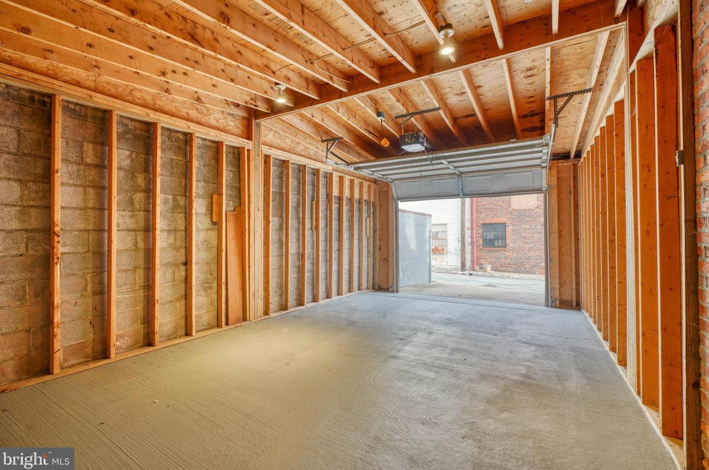 811 Sharp St, Baltimore MD  21230-3613 exterior