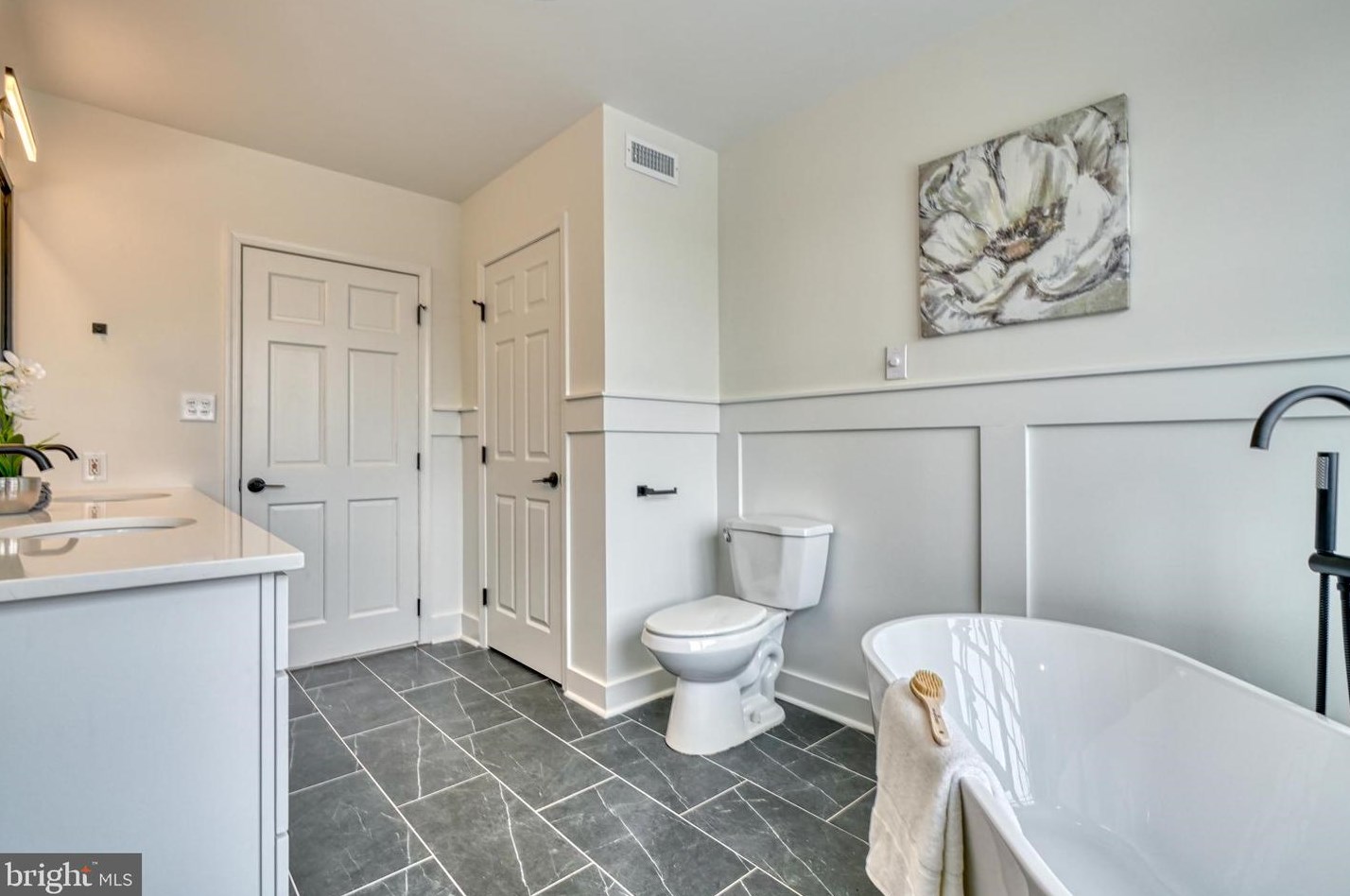 811 Sharp St, Baltimore MD  21230-3613 exterior