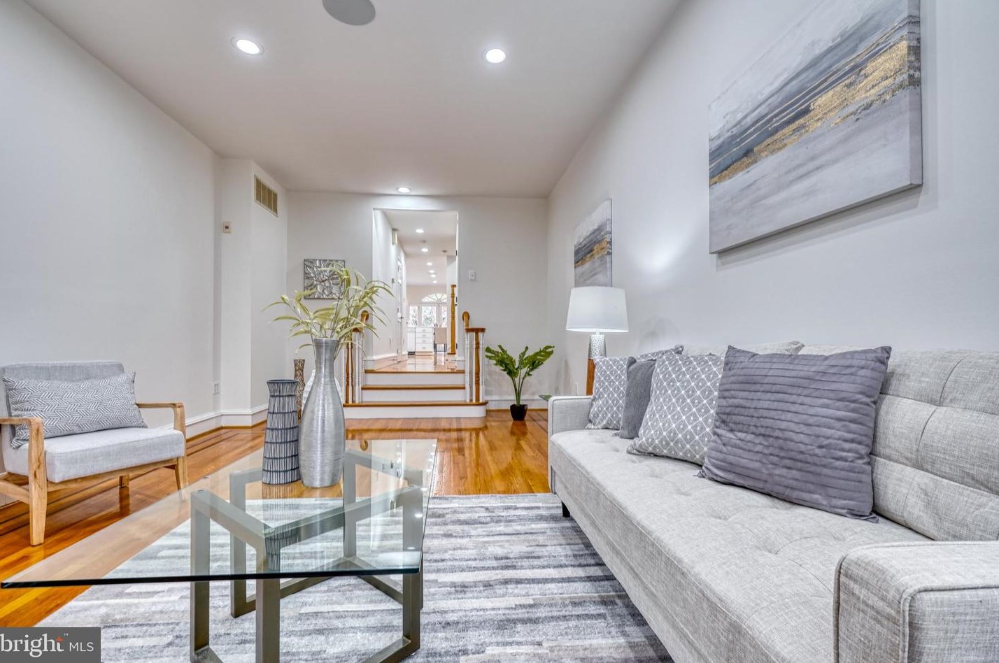 811 Sharp St, Baltimore MD  21230-3613 exterior