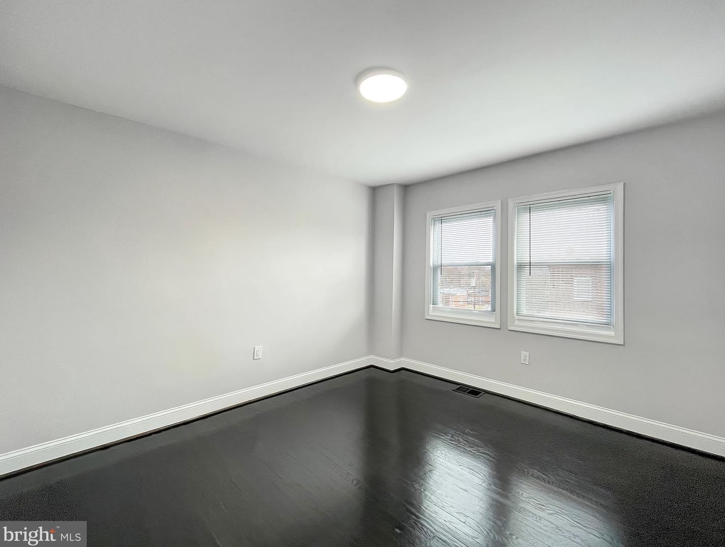 827 Lyndhurst St, Baltimore MD  21229-1956 exterior