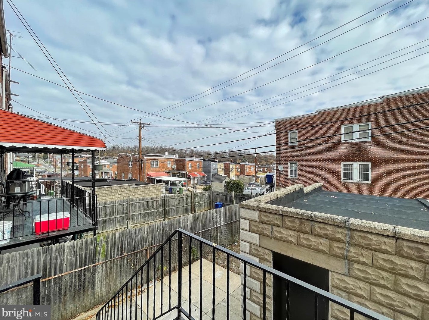 827 Lyndhurst St, Baltimore MD  21229-1956 exterior