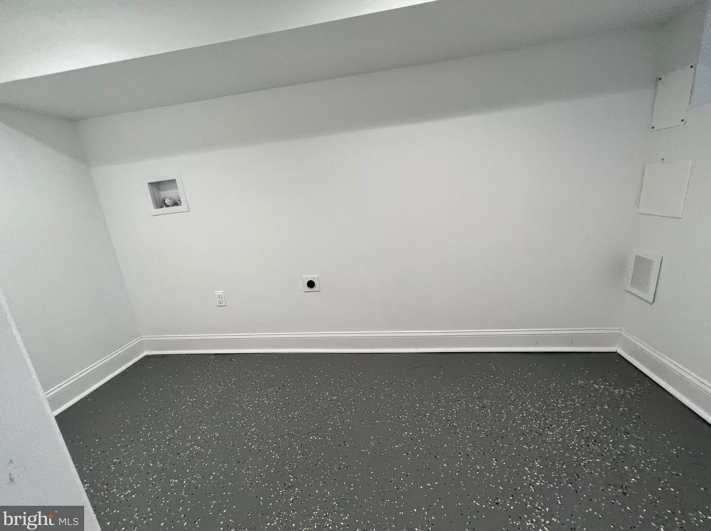 3013 The Alameda, Baltimore MD  21218-3732 exterior
