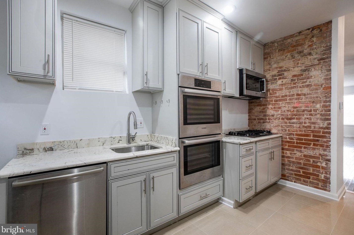 815 Calhoun St, Baltimore MD  21217-2447 exterior