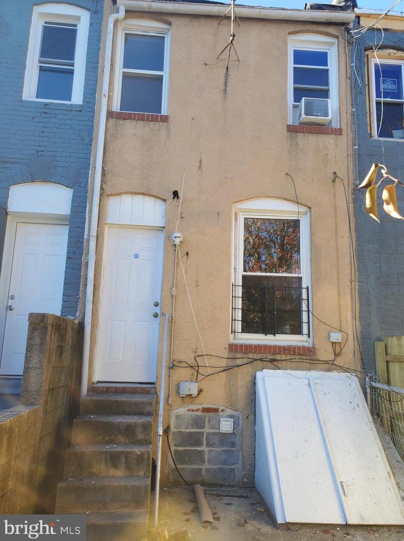 511 Port St, Baltimore MD  21205-2528 exterior