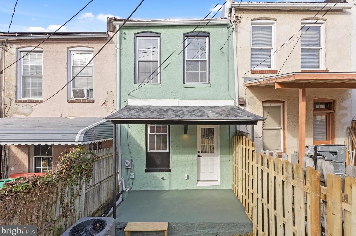 907 33rd St, Baltimore MD  21211-2710 exterior