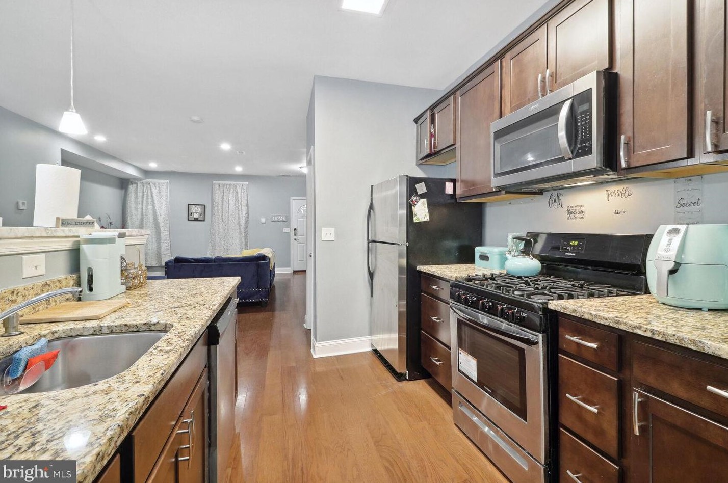 415 Edgewood St, Baltimore MD  21229-3048 exterior