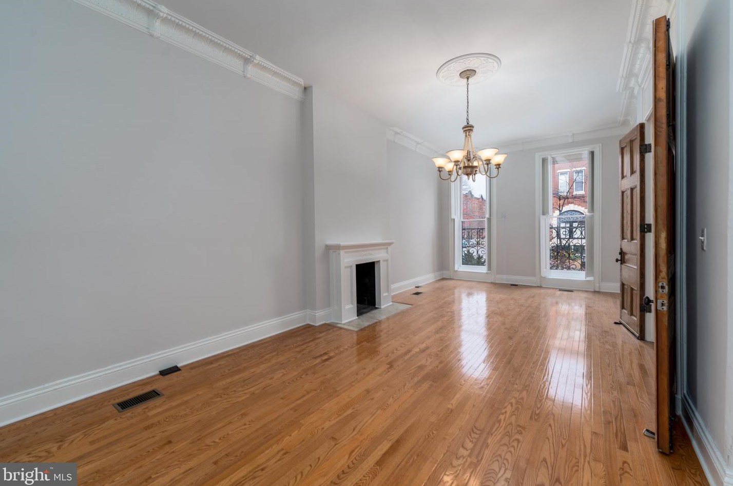 1734 Bolton St, Baltimore MD  21217-4329 exterior