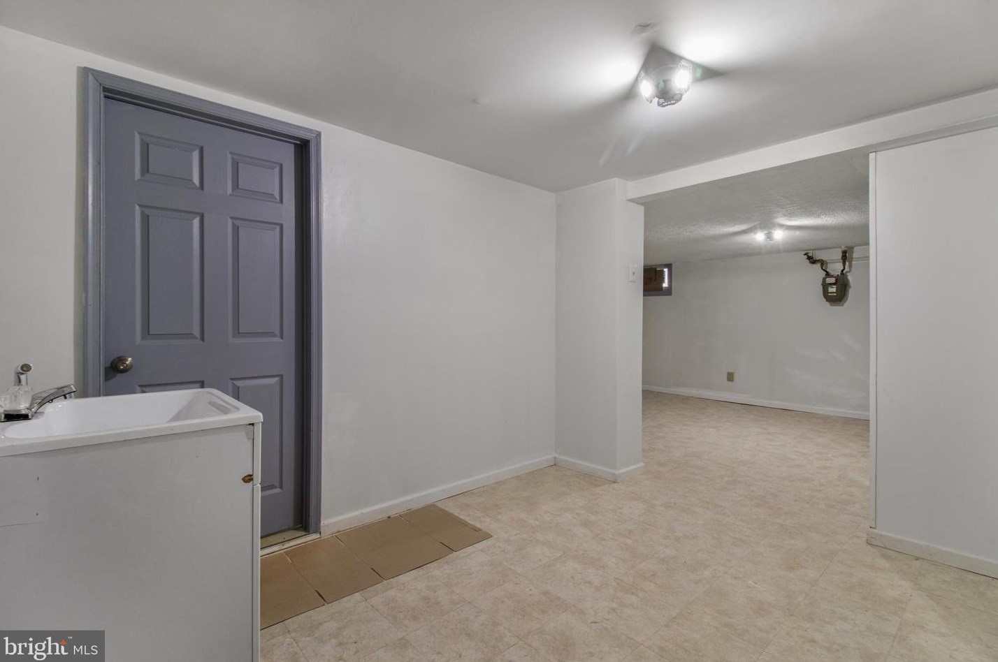 3904 Colchester Rd, Baltimore MD  21229-5010 exterior