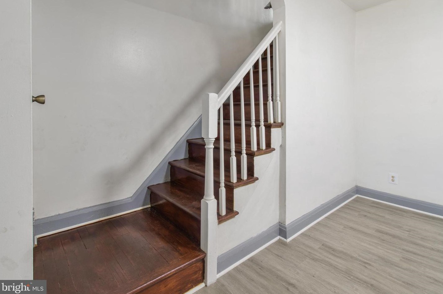 3904 Colchester Rd, Baltimore MD  21229-5010 exterior