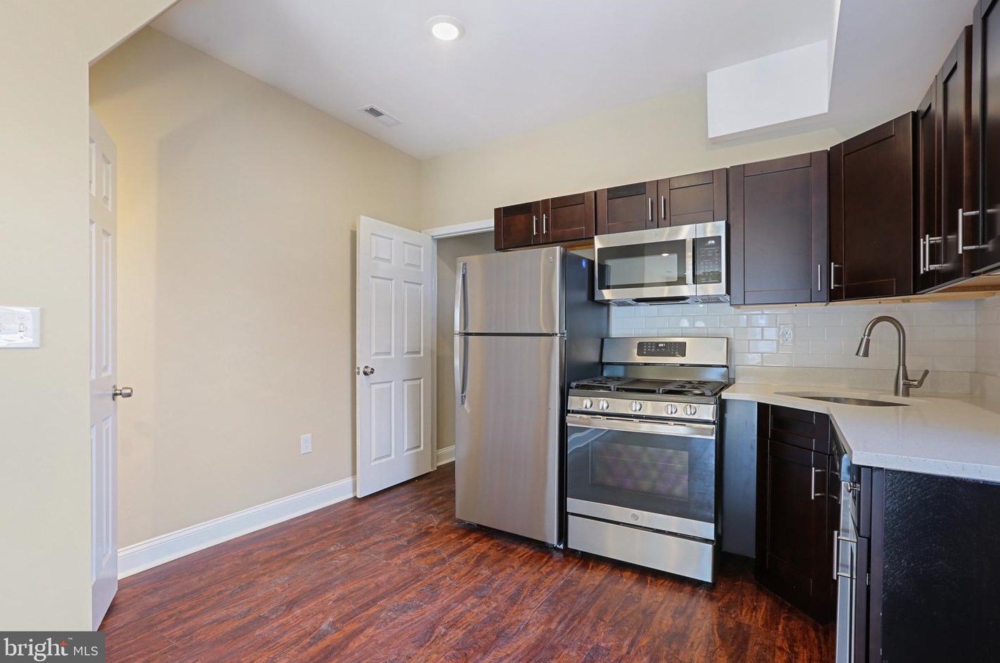 1826 Federal St, Baltimore MD  21213-3143 exterior