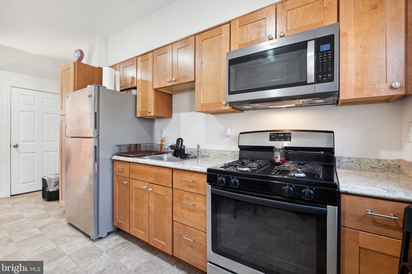 3106 Woodring Ave, Baltimore MD 21234-7916 exterior