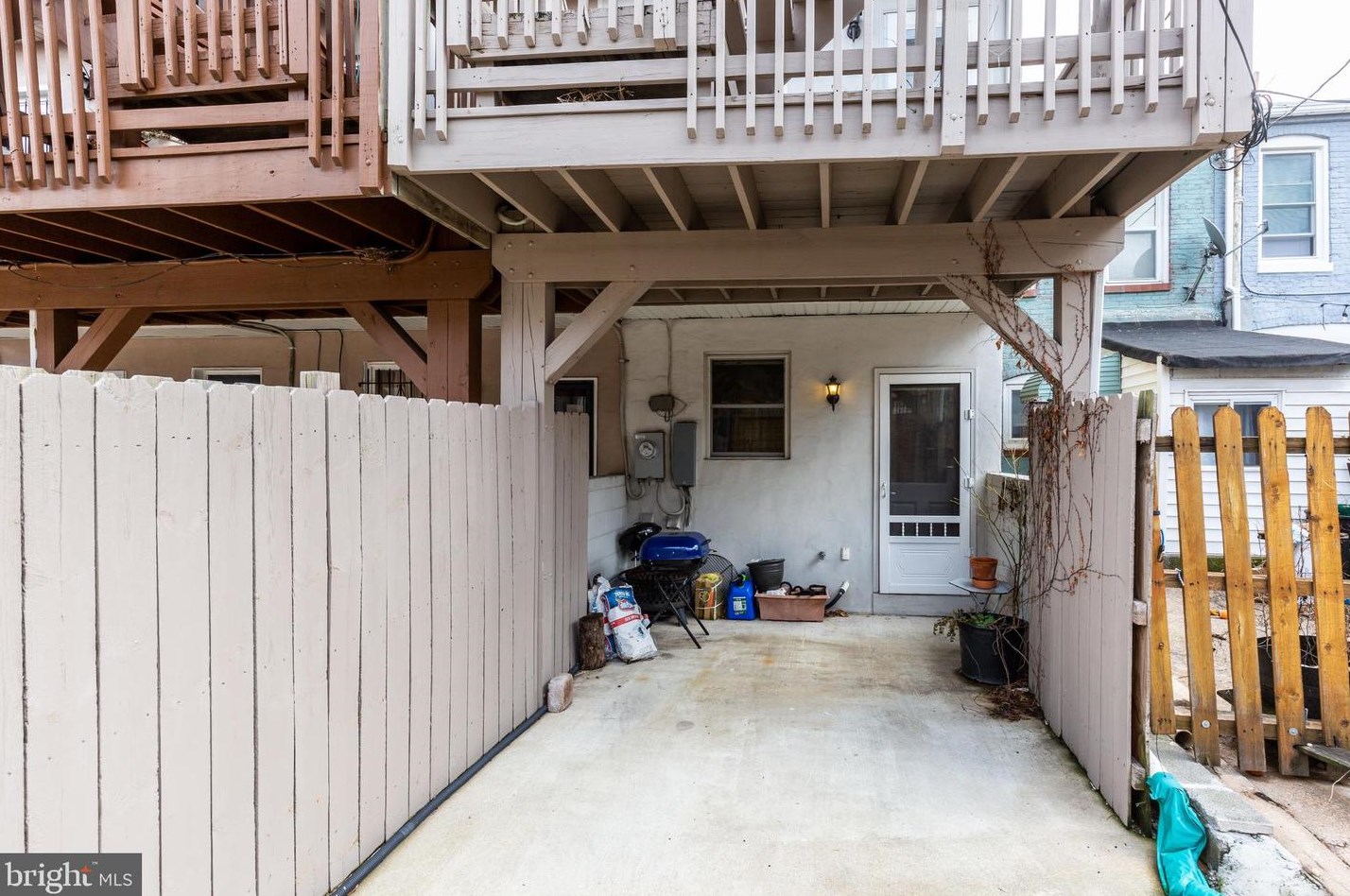 16 Glover St, Baltimore MD  21224-1139 exterior