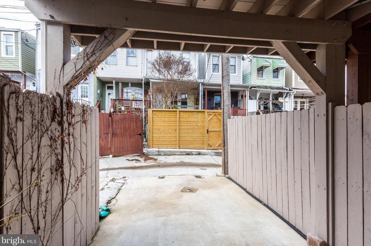 16 Glover St, Baltimore MD  21224-1139 exterior