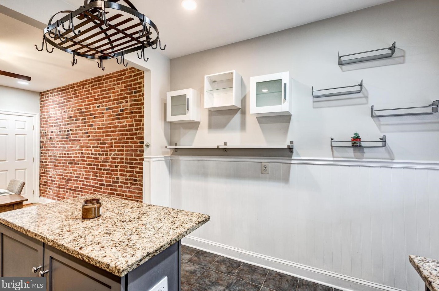 16 Glover St, Baltimore MD  21224-1139 exterior