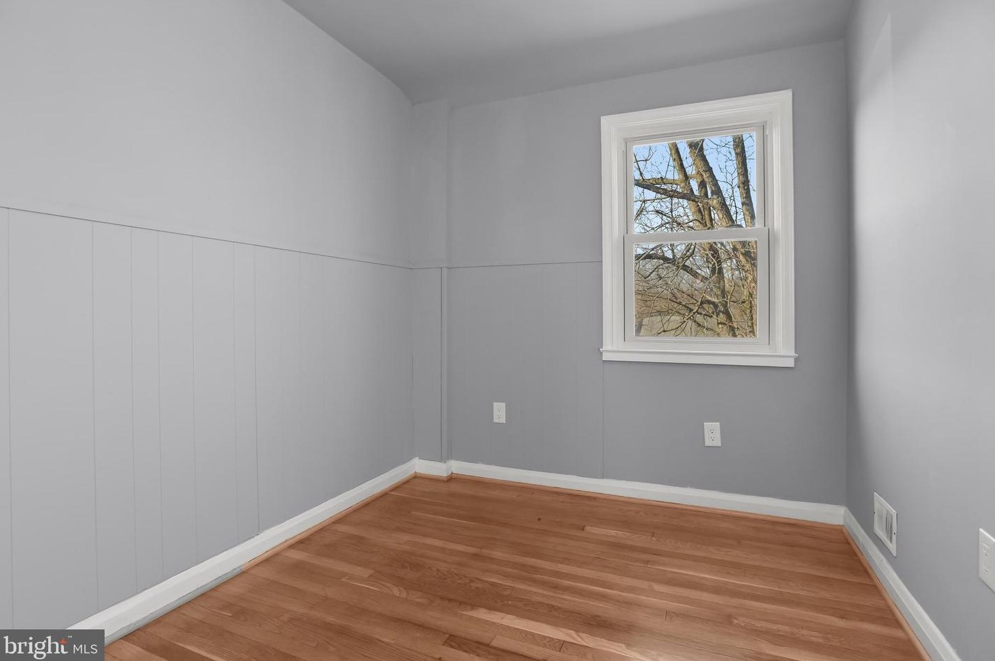 6220 Falkirk Rd, Baltimore MD 21239-1637 exterior