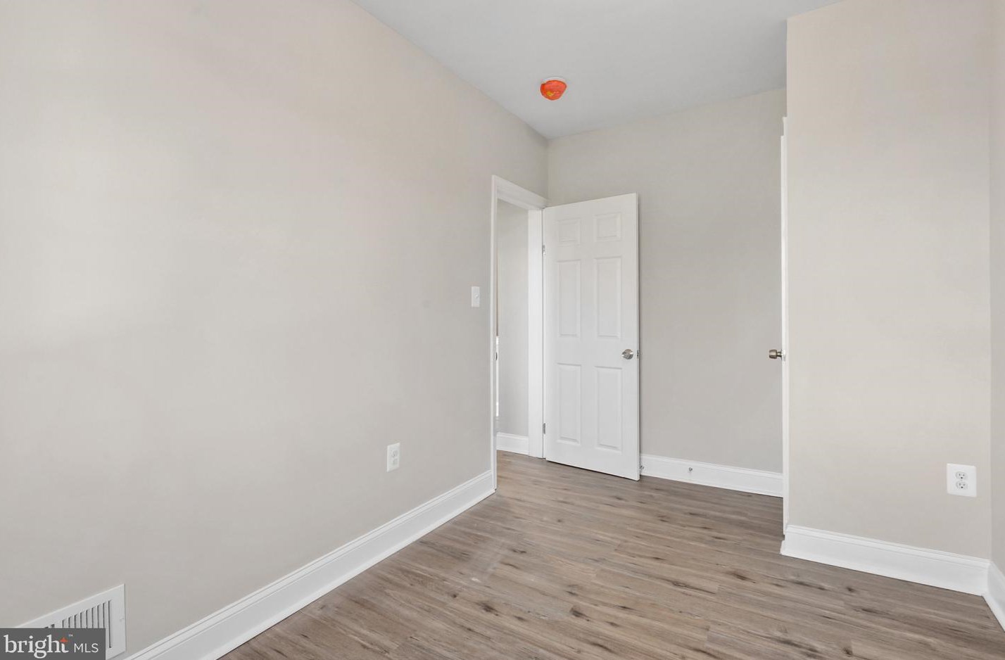 1114 Bonaparte Ave, Baltimore MD  21218-6225 exterior