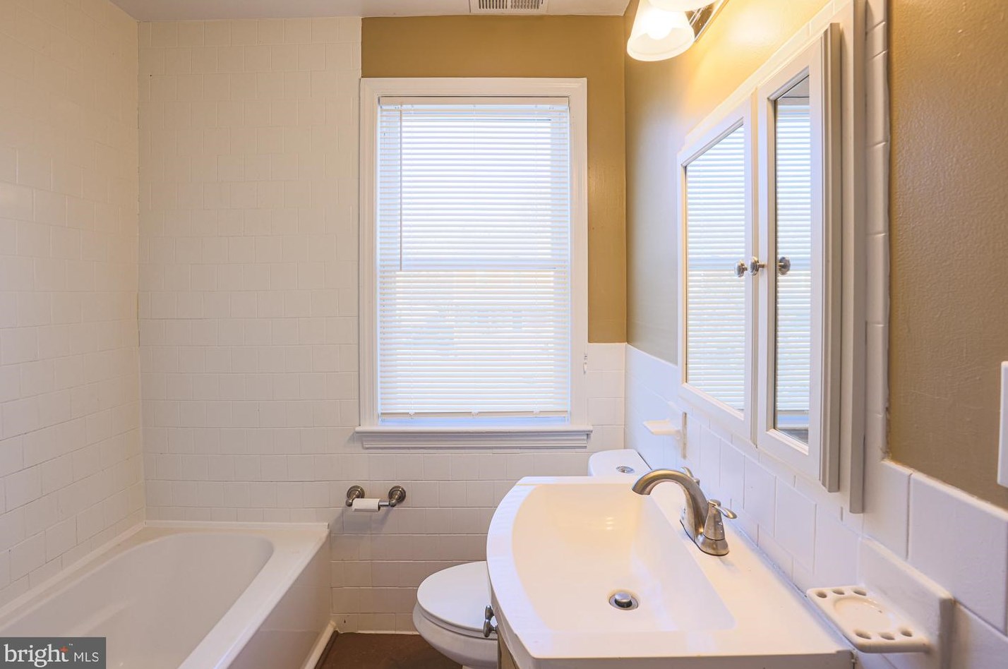 3151 Woodring Ave, Baltimore MD  21234-7830 exterior