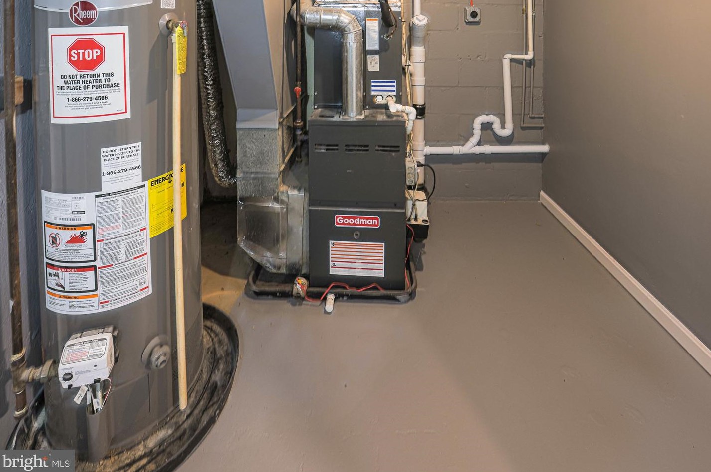 3151 Woodring Ave, Baltimore MD  21234-7830 exterior