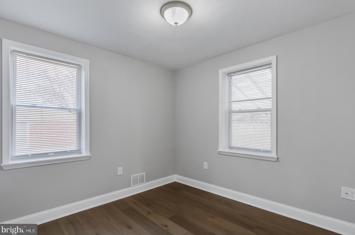 5007 Plymouth Rd, Baltimore MD 21208-6035 exterior