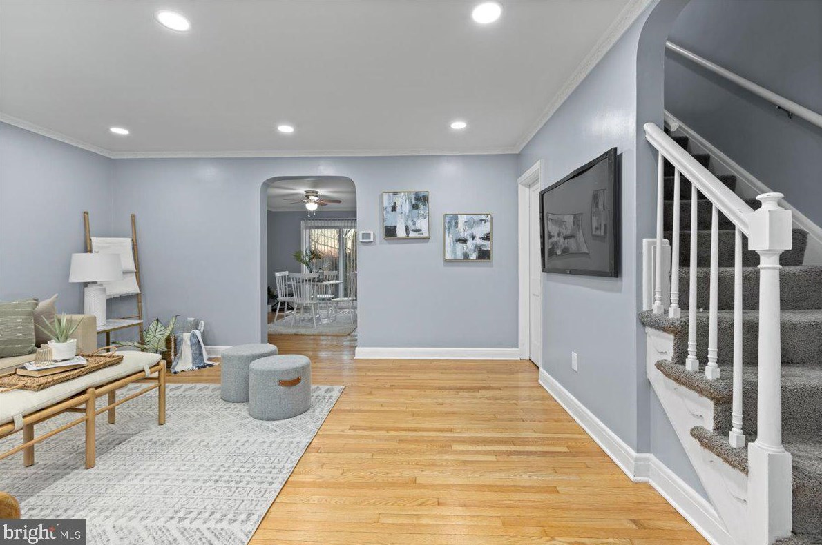 835 Stamford Rd, Baltimore MD  21229-1223 exterior