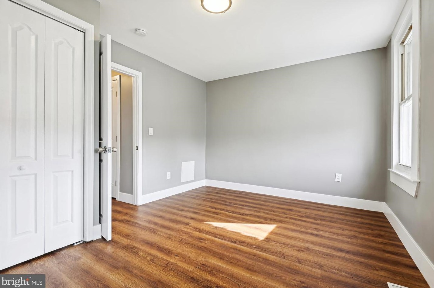 518 Maude Ave, Baltimore MD  21225-1928 exterior