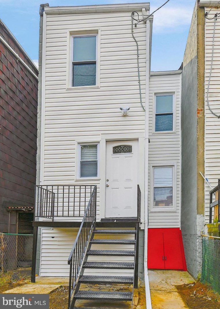 518 Maude Ave, Baltimore MD  21225-1928 exterior