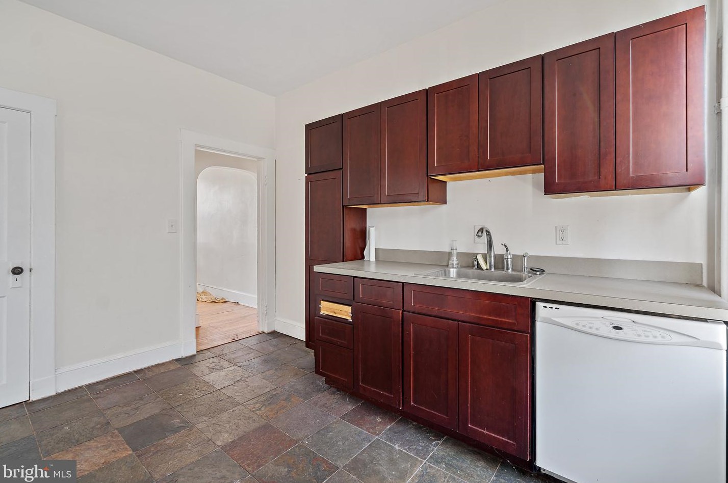 2921 Glenmore Ave, Baltimore MD 21214-1854 exterior