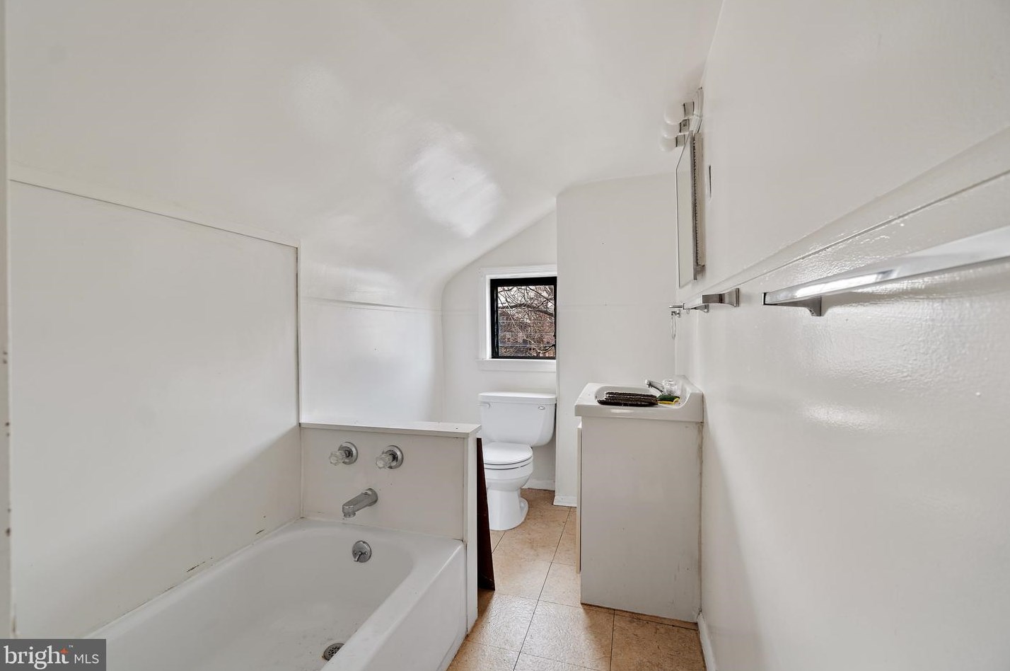 2921 Glenmore Ave, Baltimore MD 21214-1854 exterior