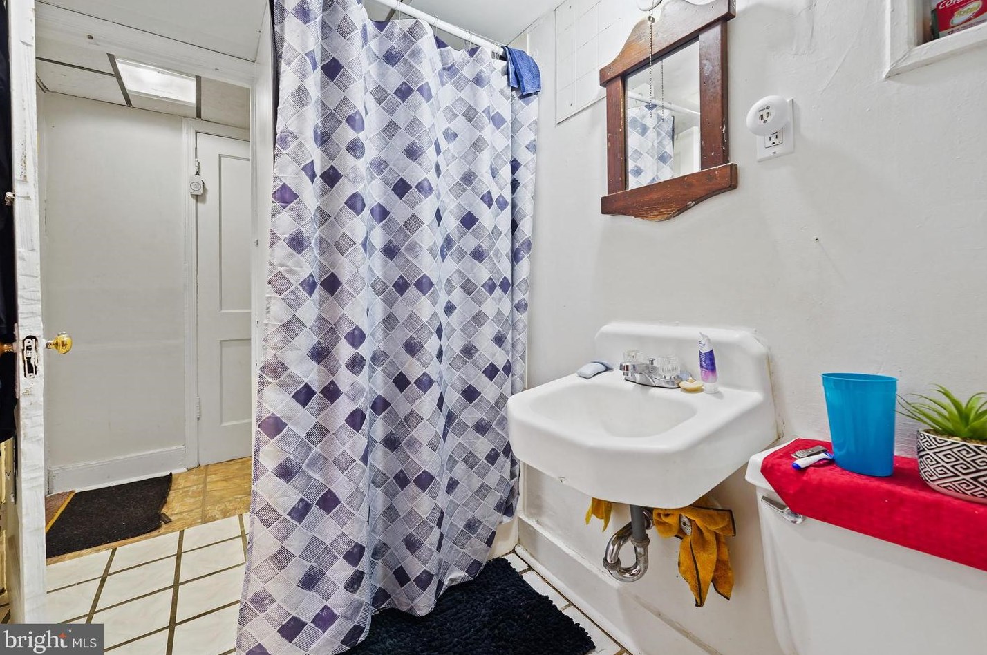 3106 Calvert St, Baltimore MD  21218-3702 exterior