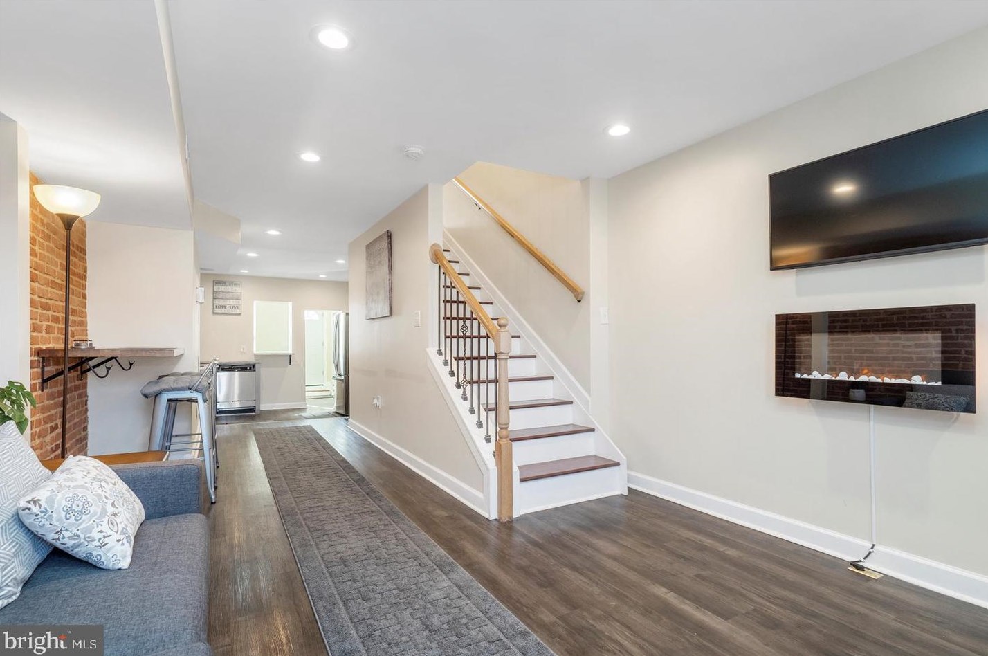 2335 Mcelderry St, Baltimore MD  21205-2442 exterior