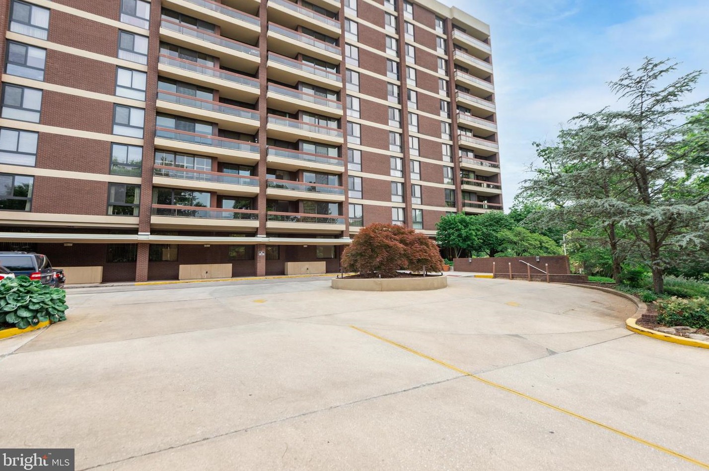 4100 Charles St, Baltimore MD  21218-1060 exterior