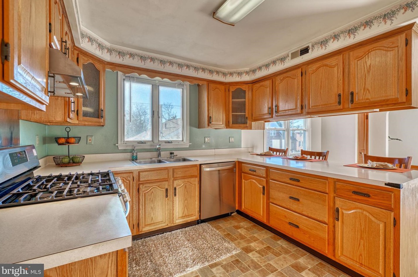 5401 Pembroke Ave, Baltimore MD  21207-6165 exterior